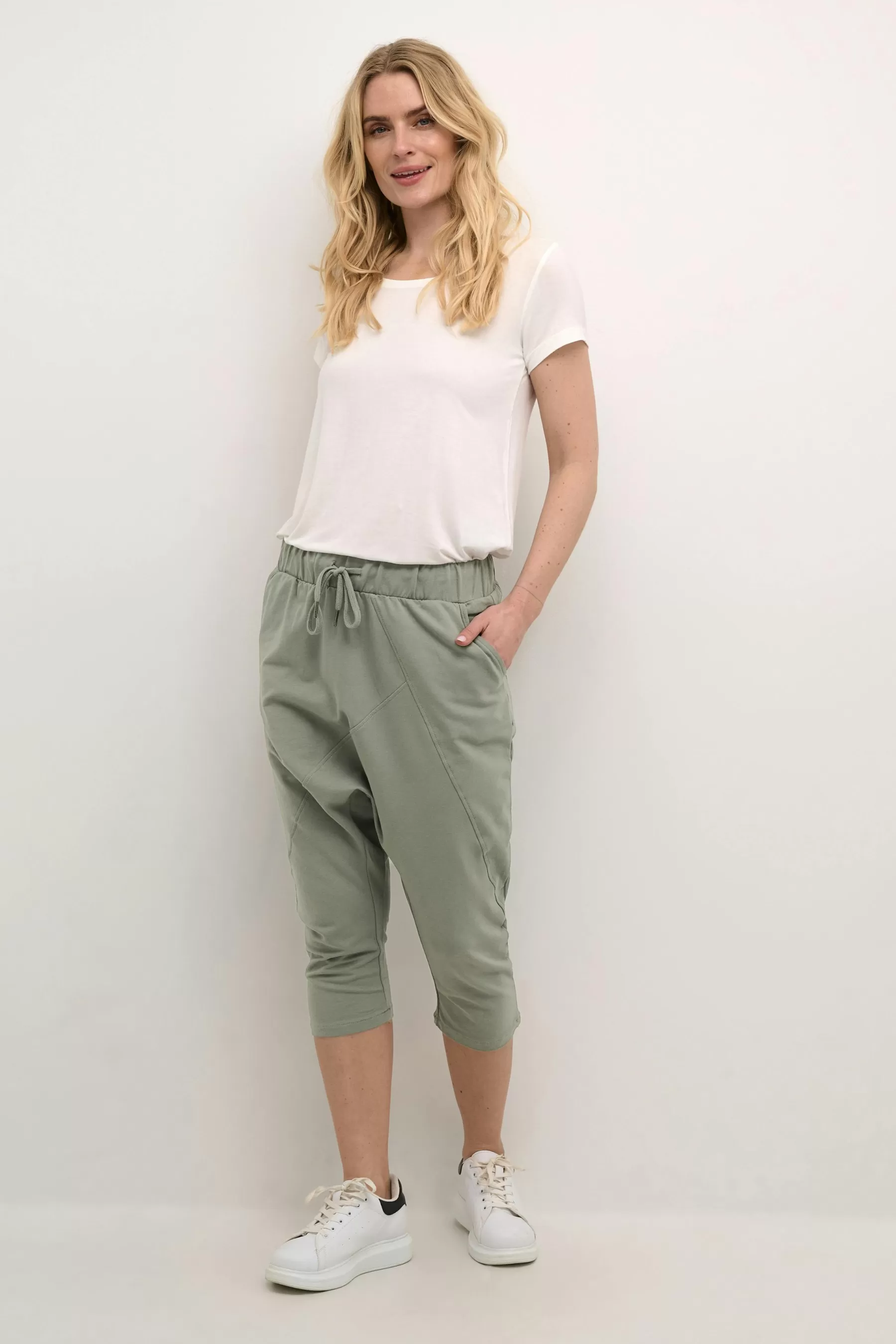 Discount CRBeky Capri Trousers Trousers