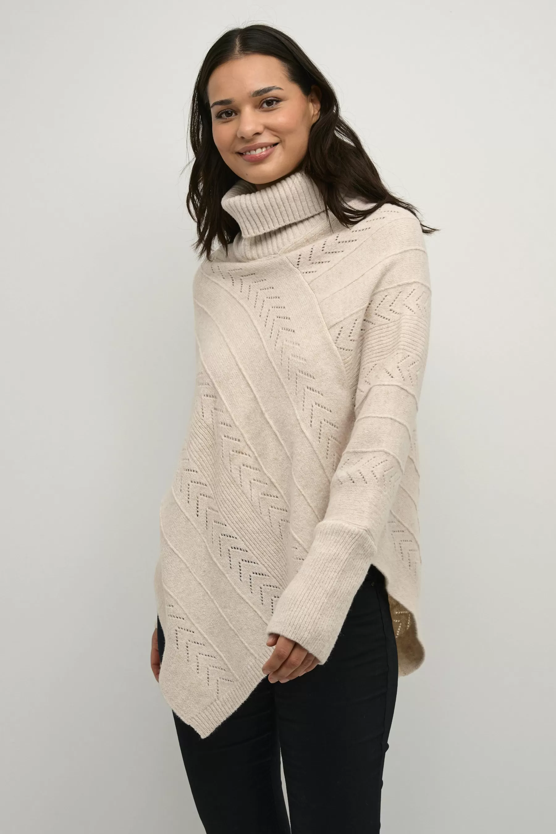 New CRHoliday Poncho Knitwear & Cardigans